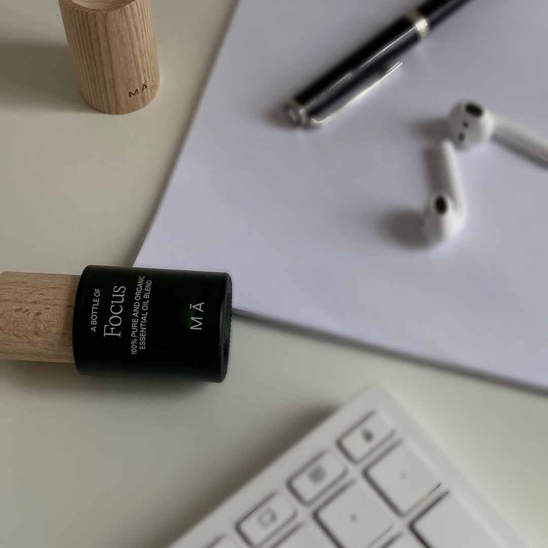 Aromatherapy in the Office: How Diffusing Essential Oils Can Enhance Your Work Environment